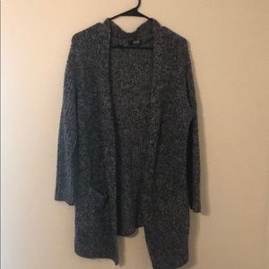 Sweater/Cardigan